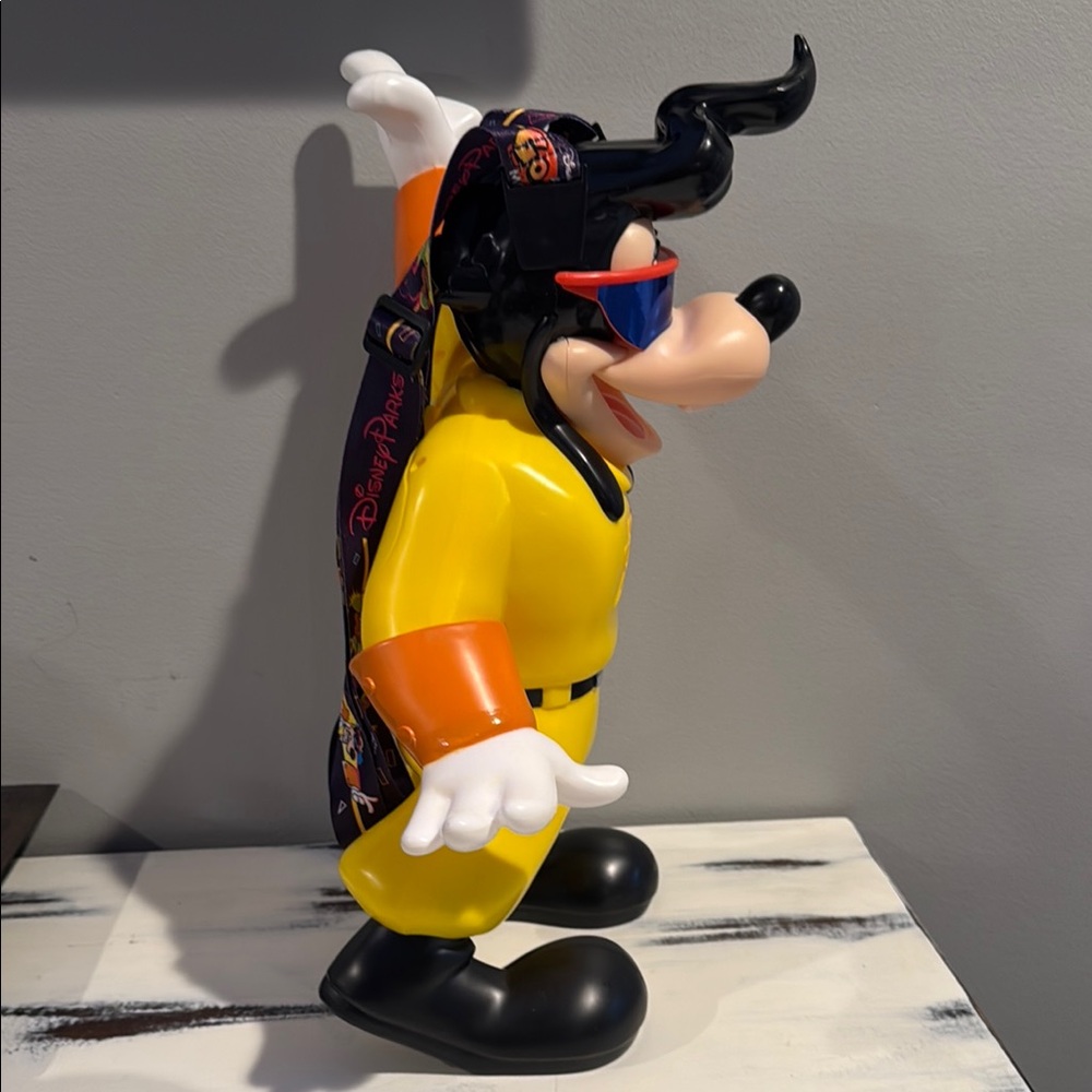 The Goody Movie Max as Powerline popcorn bucket - Picture 4 of 6
